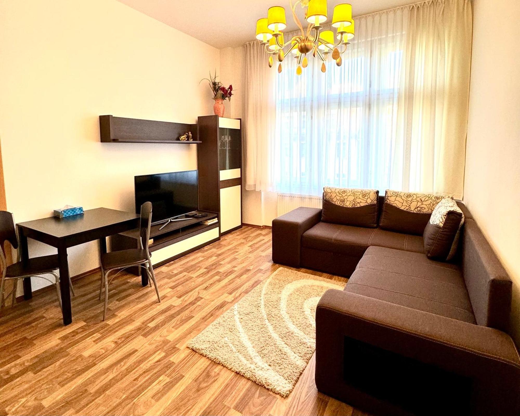 Apartments Valencia Karlovy Vary Exterior foto